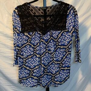 🌺Lucky Brand Blue and Black Geometric Blouse 🌺bundled price bin1🌺